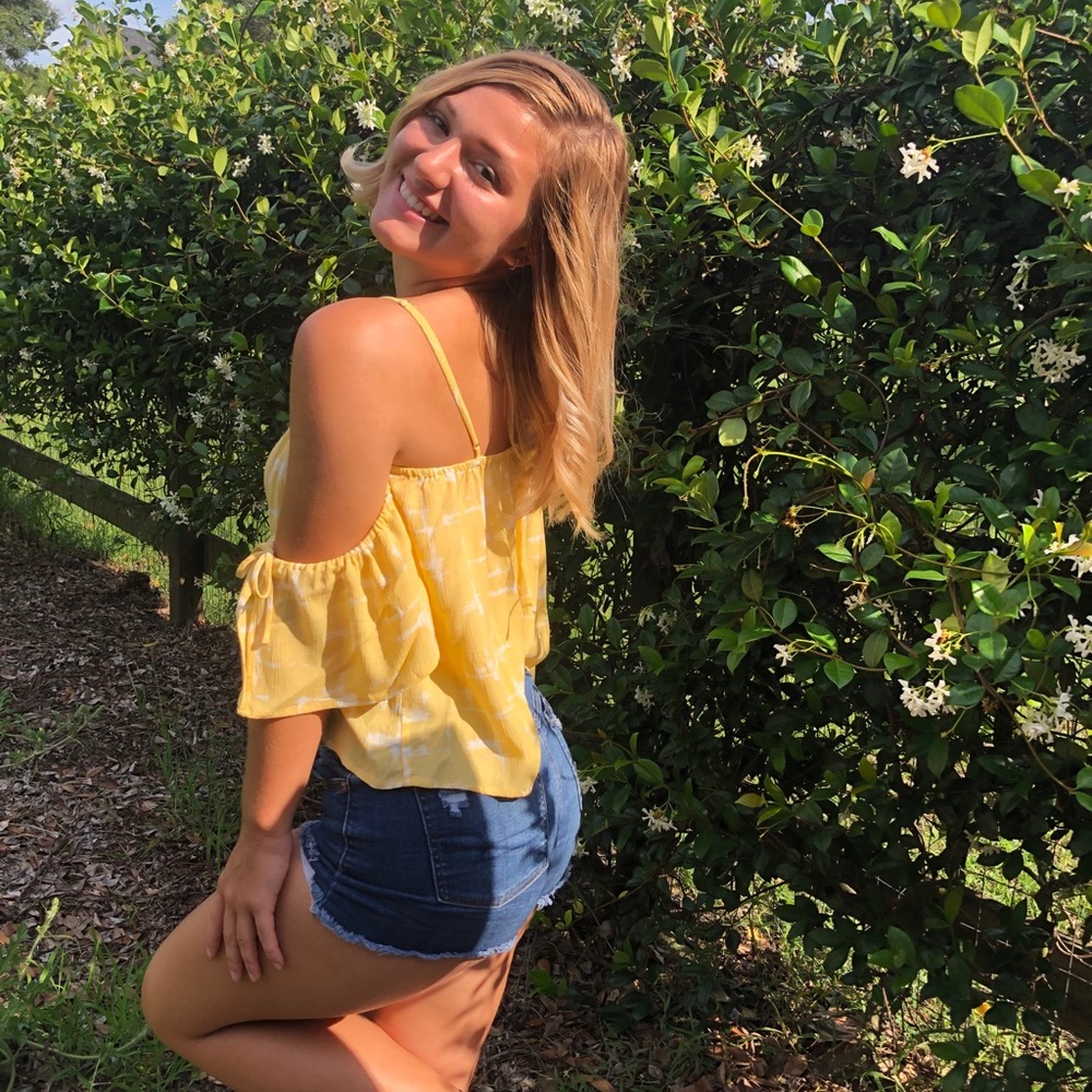 Meet your Posher, Abygale